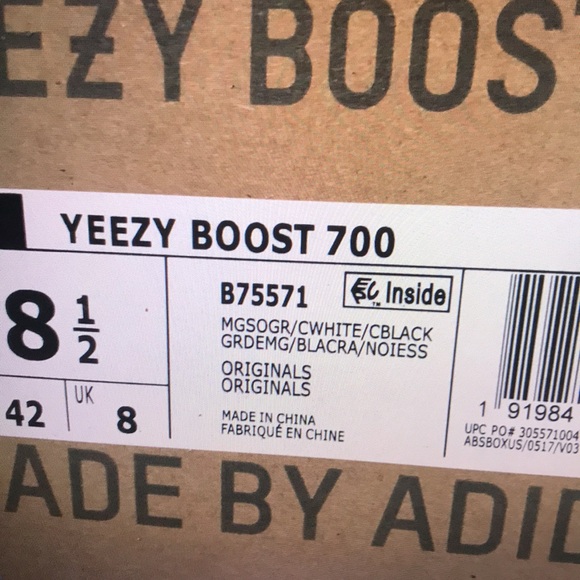 Yeezy boost 700 wave runner - Picture 7 of 7